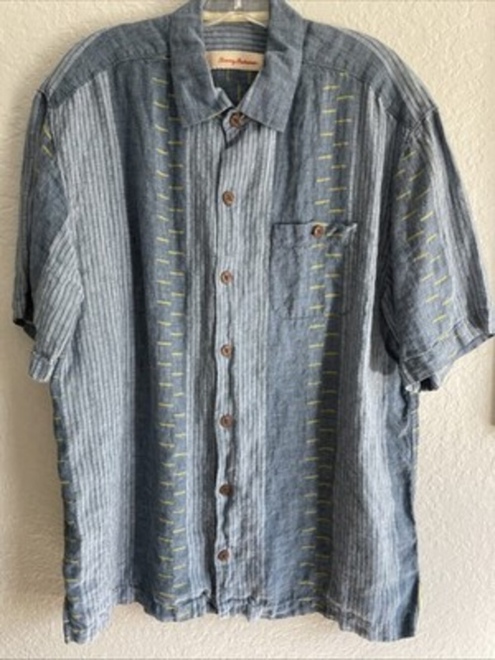 Tommy Bahama Blue and Green Hawaiian Shirt Men’s Shirt Men’s Size Medium